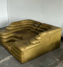 Load image into Gallery viewer, Terraza DS-1025 Sofa by Ubald Klug for De Sede in Olive Green - RENTAL
